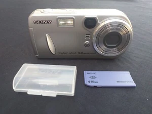 Sony Cybershot DSC-P92 - Picture 1 of 8