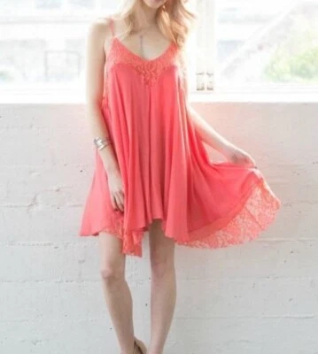 Vestido Cami Love Culture Nuevo con Etiquetas Coral Rubor Encaje Ribete Fluido Para Mujer Talla L Foto 1 de 4