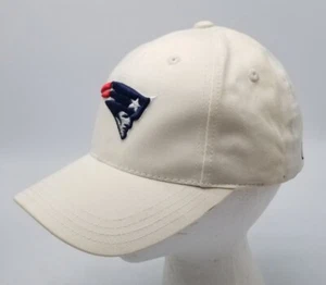 Reebok NEW ENGLAND PATRIOTS On Field Team Apparel White Adjustable Dad Hat Y2K - Picture 1 of 8