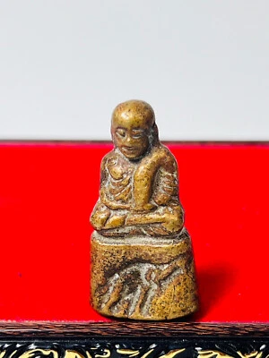 Lp Ngern Мини Статуэтка Амулет Деньги Будда Счастливый Талисман WAT BANG KLARN S Редкий - Изображение 1 из 4