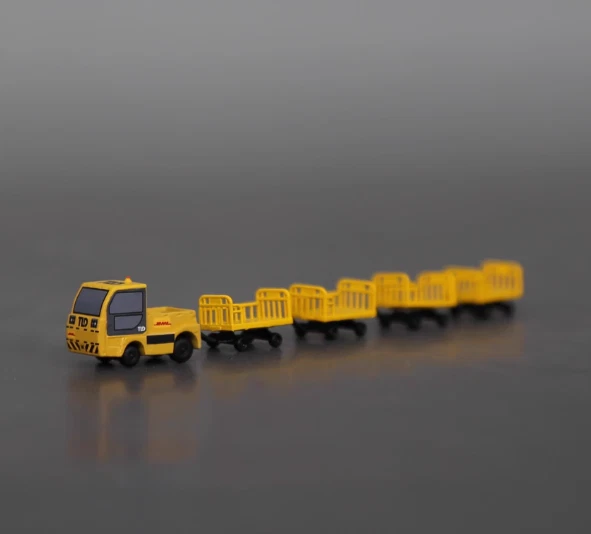 1: 200 Jet-16 Unmanned Dhl Luggage Cargo Tractor 3D Printed Model - Image 1 of 4