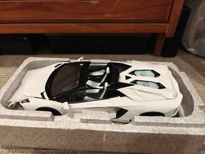 1:18 Autoart 74696 Lamborghini Aventador Roadster Bianco White. New Rare - Bild 1 von 10