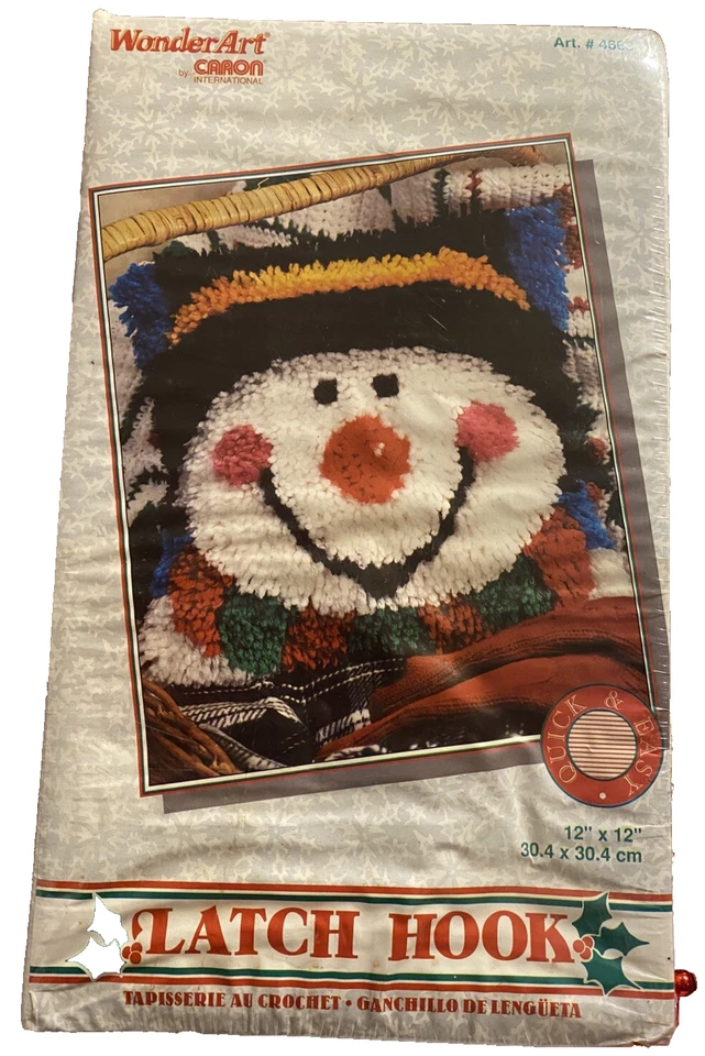 Wonderart by Caron #4663 Snowy Snowman Latch Hook Kit Pillow 12x12 Hg45