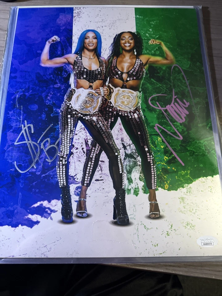 Sasha Banks y Naomi Doble Firmado 11x14 Jsa Testigo Wwe  Foto 1 de 1
