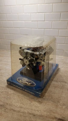 Liberty Classics Ford 427 SOHC Engine Replica 1 6th Scale Die Cast - Image 1 of 4
