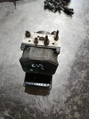 BMW 5er E39 ABS Block Hydraulikeinheit 6755739, 0265225005, 6755741, 0265950002 - Bild 1 von 4