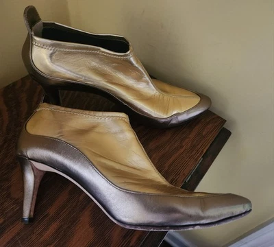 Botines cortos de cuero elástico Jimmy Choo para mujer, EU41 US10, dorados Foto 1 de 4