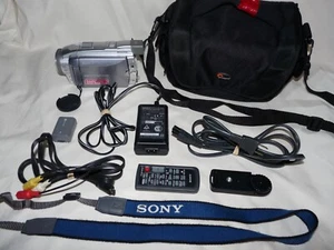 Sony DCR-HC65 MiniDv Mini Dv Camera Stereo Camcorder VCR Player Video Transfer - Picture 1 of 9
