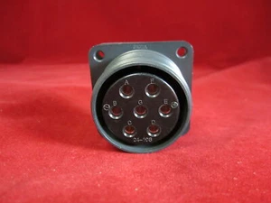 PLT Mil-spec Connector WPS3102A-24-10S-R(Box mounting Receptacle, #8 x 7 Socket) - Picture 1 of 2