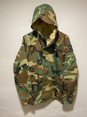 Vintage CABELAS Men's Size M Gore-Tex Camo Hunting Jacket Made in USA  - Image 1 of 4