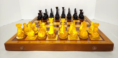 Juego de ajedrez de plástico Ambroid de la década de 1980 Unión Soviética URSS imitación ámbar mármol con estuche de tablero Foto 1 de 4