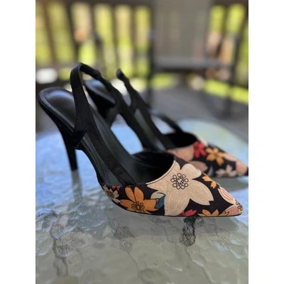 Zapatos de salón de tacón de aguja con puntera puntiaguda florales talla 38 - EE. UU. 7/7,5 Foto 1 de 4