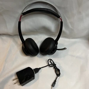 Plantronics B825-M PLT Voyager Focus UC Headset Bluetooth USB Cable & Block - Picture 1 of 7