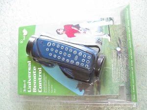  Universal Remote for TV, VCR and Cable Boxes Radio Shack Golf Bag shaped - Picture 1 of 4