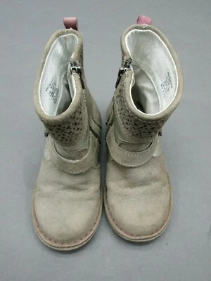 Stride Rite 7.5M Girls Gray/Silver Side Zip Alice Medallion Collection Boots 1C - Image 1 of 4