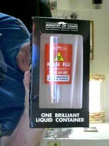 MAN FLU BEER GLASS & BOX BIRTHDAY CHRISTMAS PRESENT FREE UK POST - Picture 1 of 2