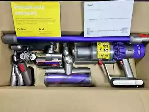 Dyson V10 SV12 Animal+ Cordless Stick Vacuum Cleaner - Fantastic Condition!. - Picture 1 of 4