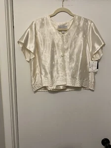 Cute Sexy 2 Piece Ladies Pajama Set Satin Like Fabric With Pretty Design - Picture 1 of 2