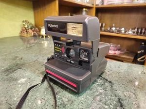 Vintage Polaroid 636 Kamera 600 Filmkassetten funktionieren erstaunlich gut erhalten - Bild 1 von 14