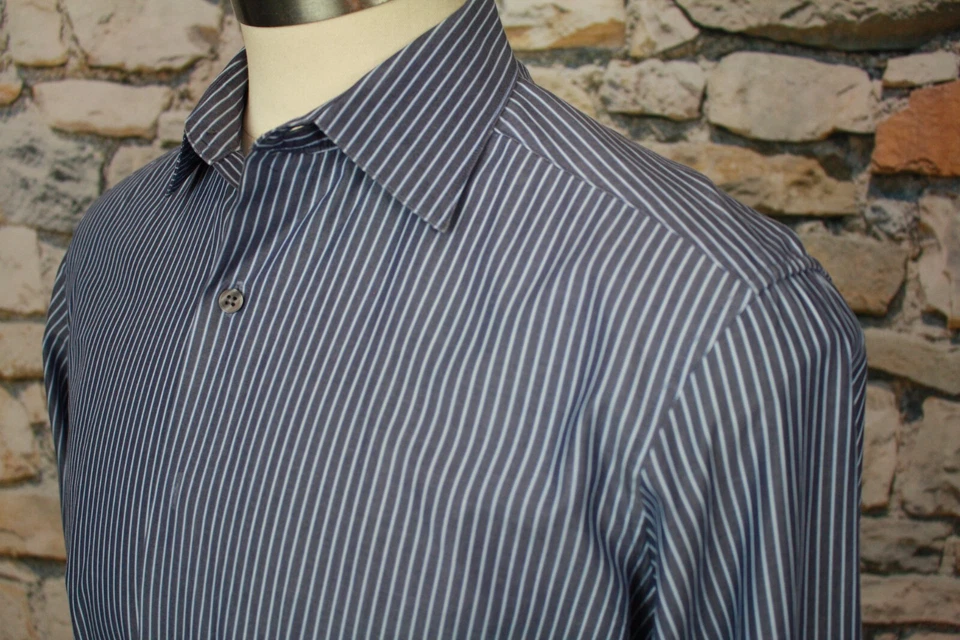 DKNY Men's Fashionable Shirt Blue Stripe On Navy All Cotton Slim Fit Large - Image 1 of 4