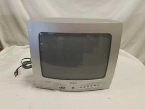 RCA E13320 13" Color CRT TV Retro Gaming - Picture 1 of 9
