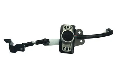 Sensor de altura de conducción de suspensión trasero URO para Nissan Armada 2005-2015 Foto 1 de 4