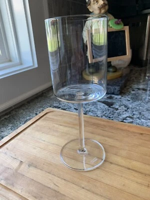 Copa de vino de cristal soplado a mano Schott Zwiesel MODO TRITAN, 8 3/4" de alto - firmada Foto 1 de 4