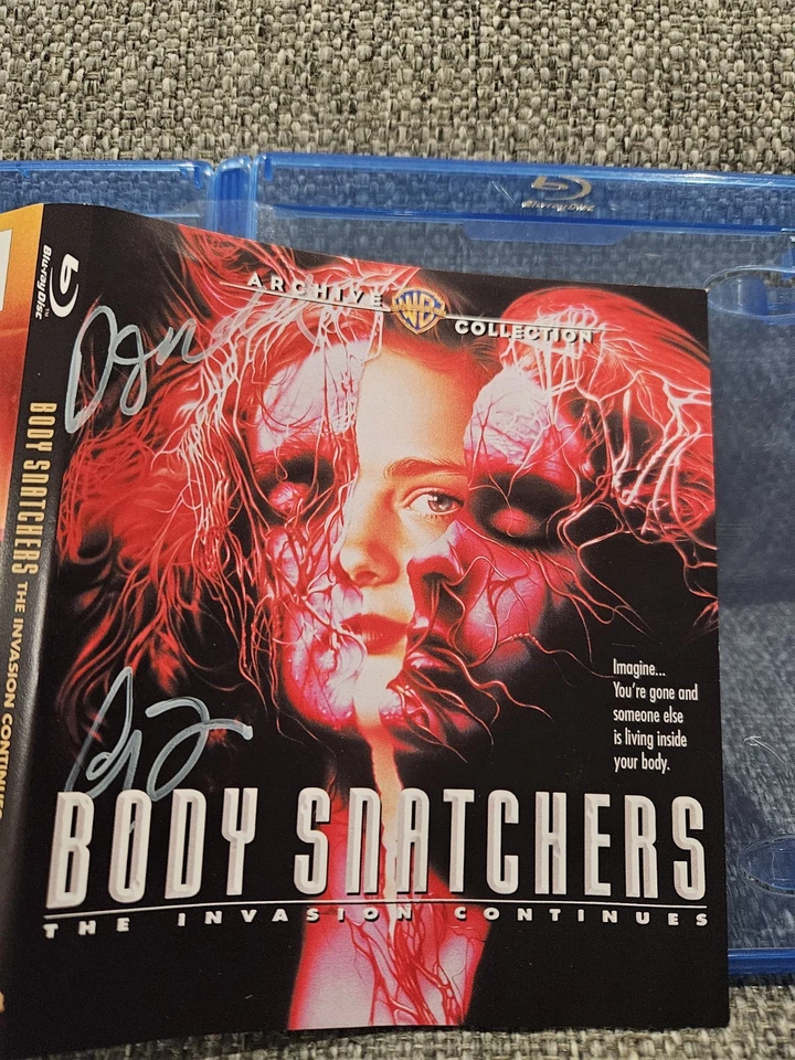 Abel Ferrara - SIGNIERT - Body Snatchers - Blu Ray Cover/Einlage - unbespielt - Bild 1 von 1