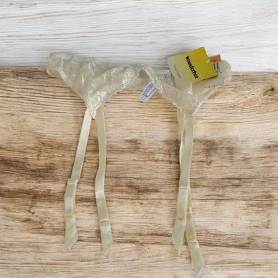 Liguero Wonderbra Encaje Marfil Floral Pequeño Novia  Foto 1 de 4