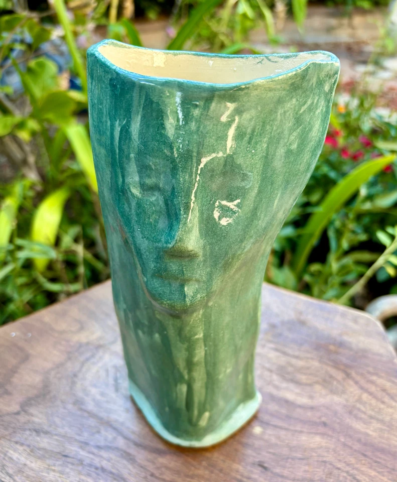 Jarrón facial de cerámica cerámica formado a mano de cerámica, firmado, verde y azul maceta de 8,5 pulgadas Foto 1 de 4