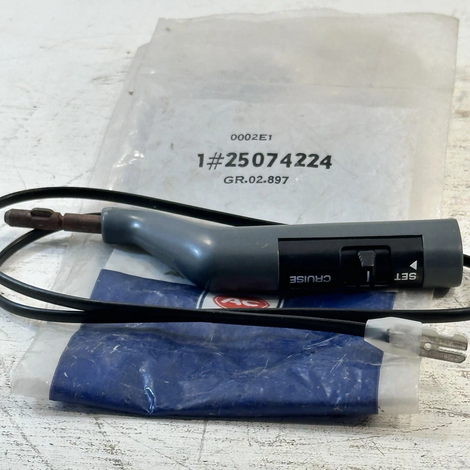 Nueva palanca de sistema de control de crucero original GM 25074224 para Buick Skylark 1988 OEM Foto 1 de 4