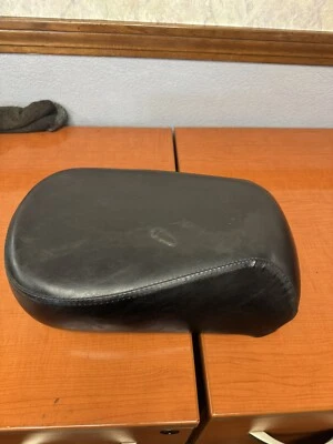 Asiento trasero pasajero Kawasaki Vulcan VN1500 clásico #53001-1807A Foto 1 de 4