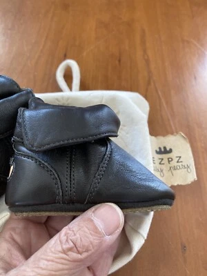 Easy Peasy EZPZ NWT Black Soft Leather Crib Boots- 0-Months (16/17EU) - Image 1 of 4