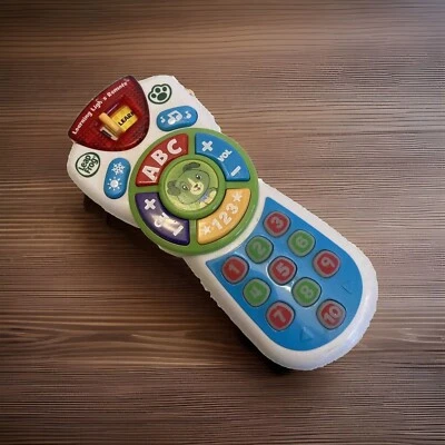 Leap Frog Scout's Learning Lights Remote Deluxe, Green, English & Spanish - Image 1 of 4