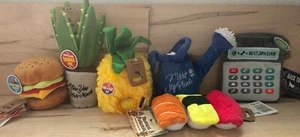 Verschiedene P.L.A.Y. Pet Lifestyle and You Hundespielzeug; BRANDNEU mit Etikett - Bild 1 von 27
