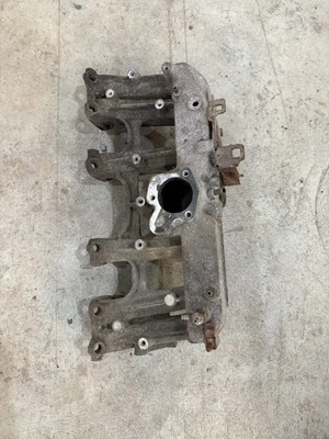 1987-1990 Jeep Cherokee/Comanche 4.0l Intake Manifold - Image 1 of 4