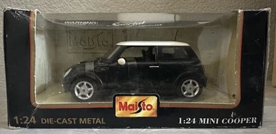 MAISTO MINI COOPER Special Edition 1:24  IN BOX  DIECAST Car - Image 1 of 4