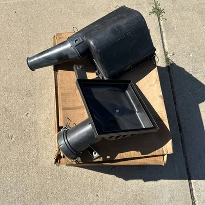 Jaguar XJ6 1988-1989 VANDEN PLAS XJ40 3,6 L admisión de aire limpiador caja motor OEM Foto 1 de 3