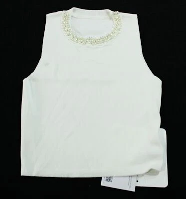 Chic Wish Women's Pearly Neckline Knit Cropped Tank Top AC2 White Medium  - Image 1 of 4
