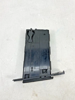 06-13 Portavasos retráctil lado derecho pasajero BMW 335i 325i 5145 7127461 Foto 1 de 4