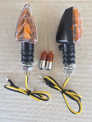 Frecce Nere Lunghe 80x30 Lampadine DUCATI Sport 350/500/700/900 Foto 1 de 3