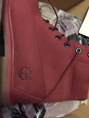 NUEVA BOTA IMPERMEABLE TIMBERLAND 6 PULGADAS PREMIUM JUNIOR BORGOÑA NOBUCK Foto 1 de 4