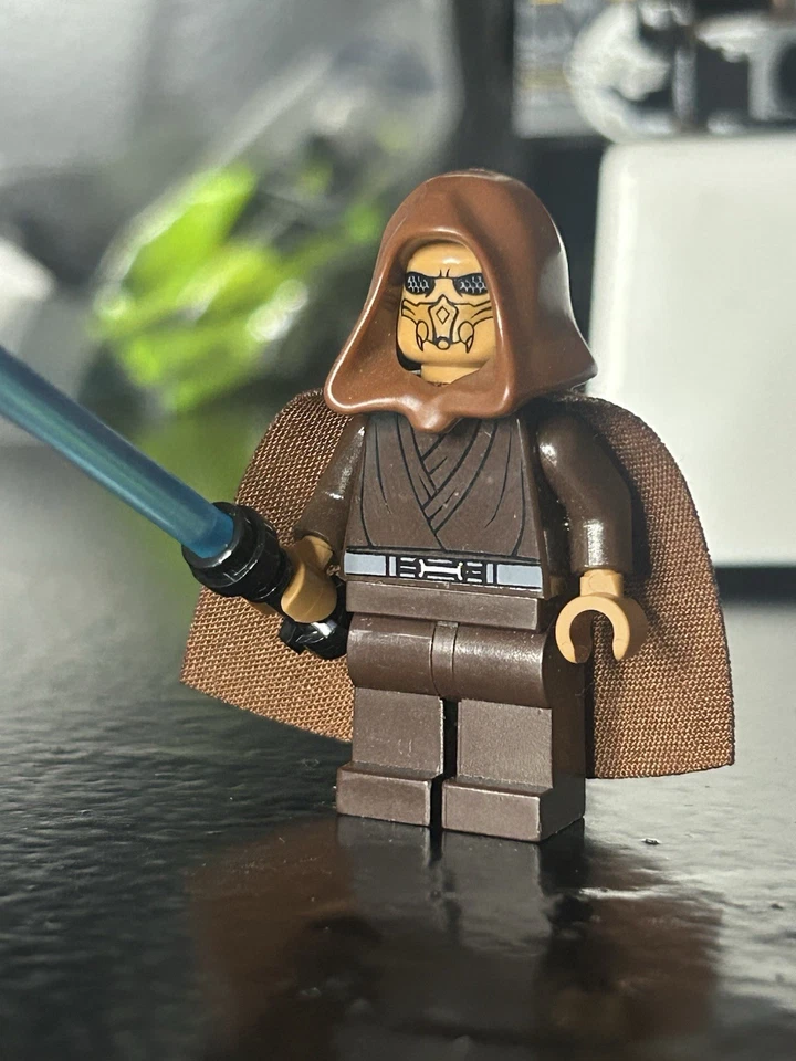 Lego Star Wars TCS Estilo Clásico Plo Koon Minifigura RARA Todas las Piezas Oficiales Almohadilla Foto 1 de 1