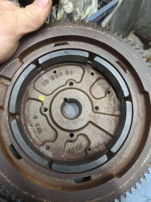 Volante Kohler usado Ch641 25,5 hp OEM  Foto 1 de 4