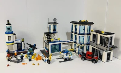 Неполный набор полицейских участков LEGO City 60141 и 60308 Seaside Mission - Изображение 1 из 4