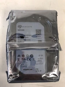 Seagate 2TB / 3,5" SATA HDD / Festplatte / ST2000VN000 - Bild 1 von 1