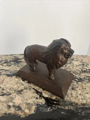 Antiguo Banco de Monedas Pesadas Vintage Hierro Fundido Latón/Bronce Color León Montado Foto 1 de 4