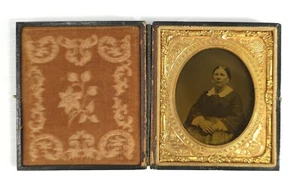 Antique 1/6th Plate Daguerreotype Photograph of a Woman Ornate Frame Gold Filled - Picture 1 of 6