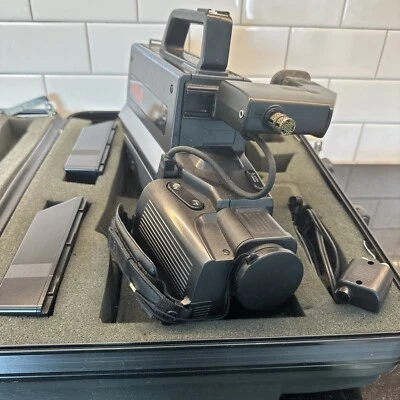 Vintage RCA VHS Camcorder CC275 w/ Image Sensor Hard Case, Battery, UNTESTED - Image 1 of 4