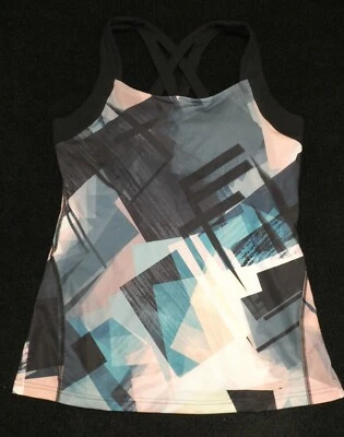 Lucy 女式多色几何印花衬垫运动文胸上衣 M 码 — 第 1/3 张图片